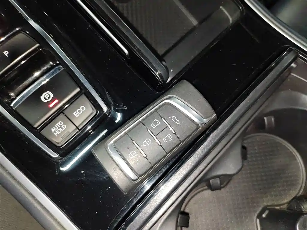 GAC Motor Trumpchi M8 2021 — фото 9