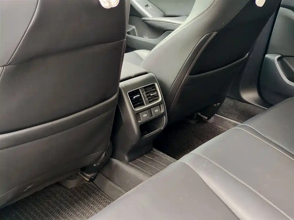 Honda Accord 2022 — фото 9