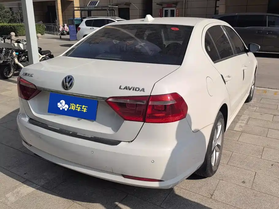 Volkswagen Lavida 2016