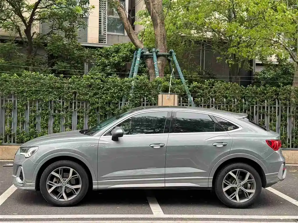Audi Q3 Sportback 2021 — фото 2