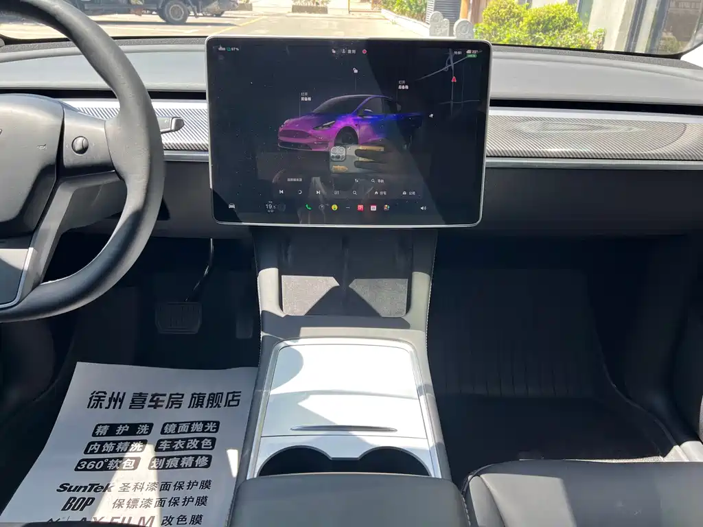 Tesla Model Y 2025 — фото 12