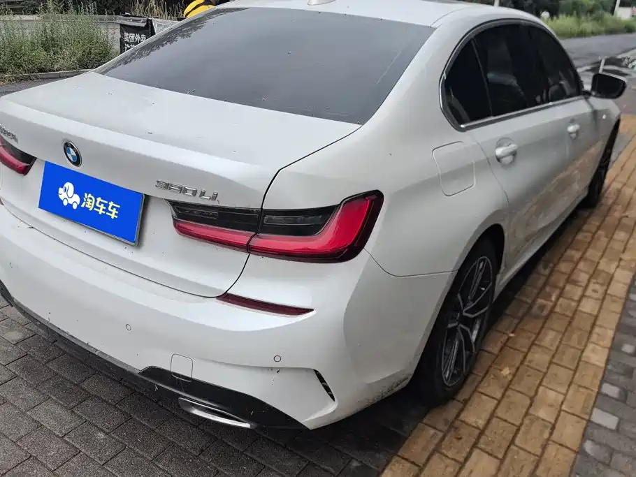 BMW 3 Series 2021