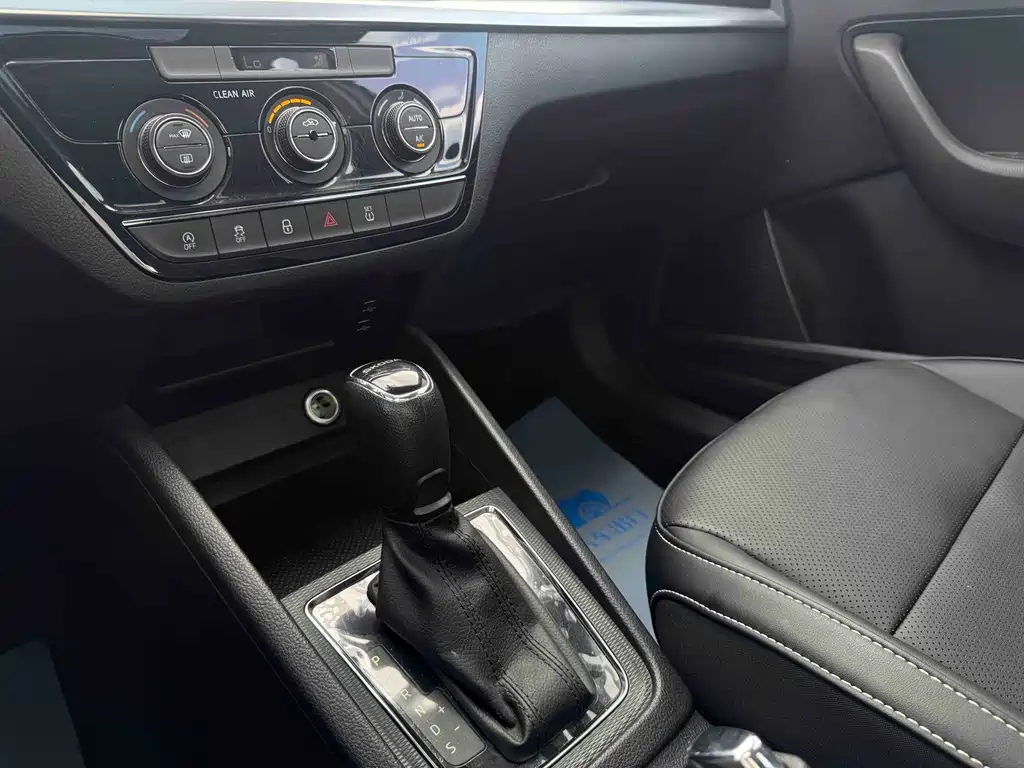 Skoda Kamiq 2023 — фото 13