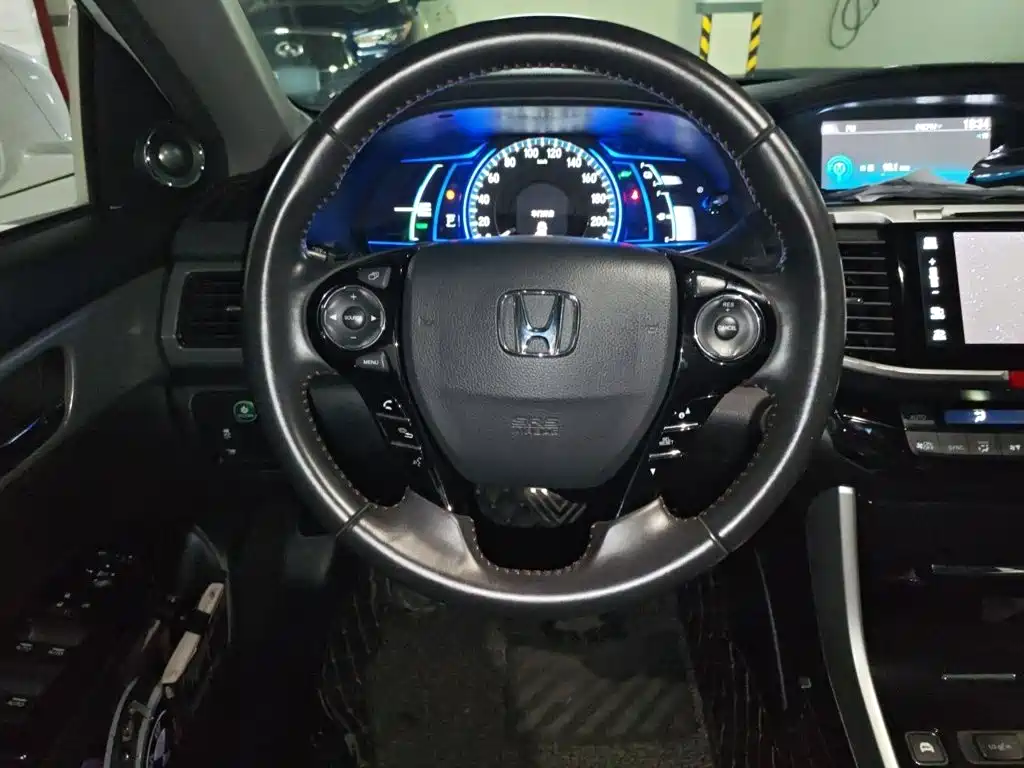 Honda Accord 2018 — фото 3