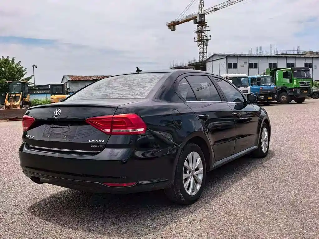 Volkswagen Lavida 2016