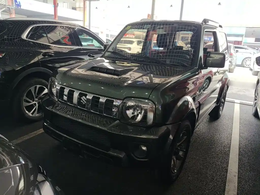 Suzuki Jimny 2018 — фото 1