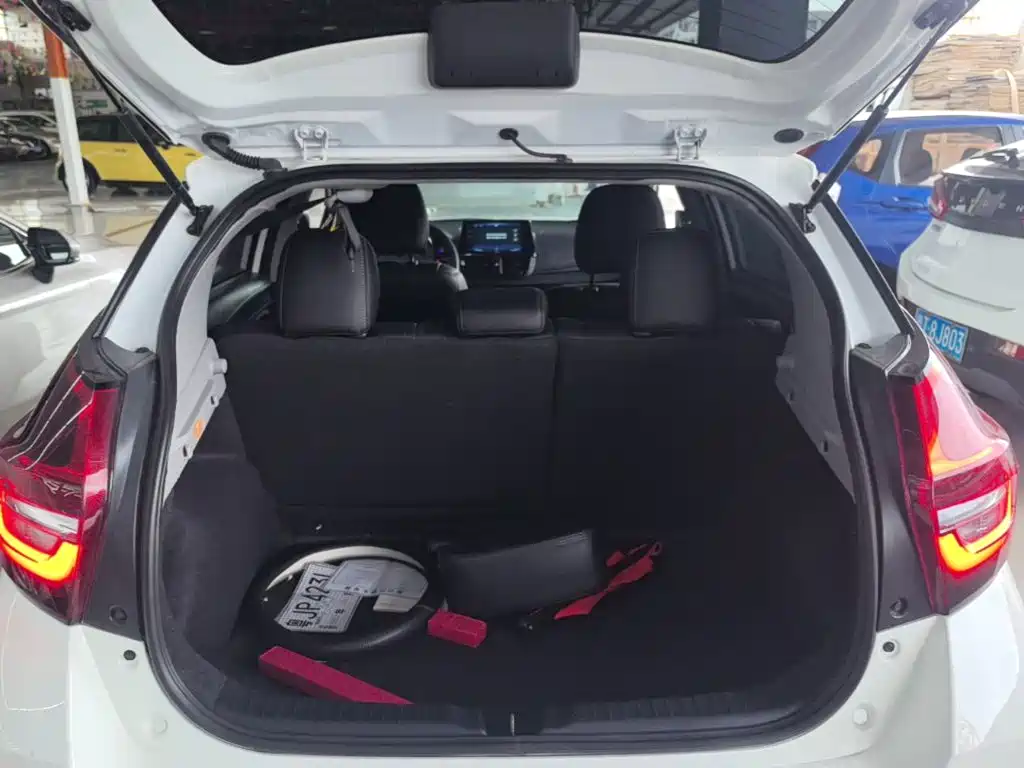 Toyota Vios FS 2023 — фото 19