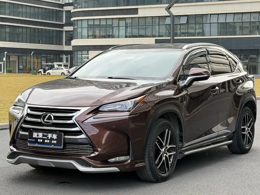Lexus NX 2016 — фото 1