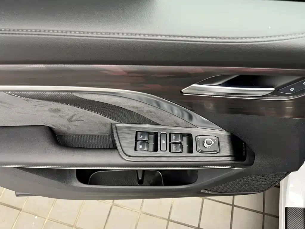 Haval H6 2023 — фото 16