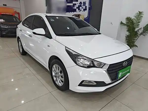 Hyundai Verna 2016