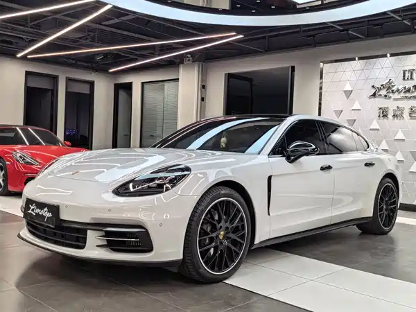 Porsche Panamera 2019