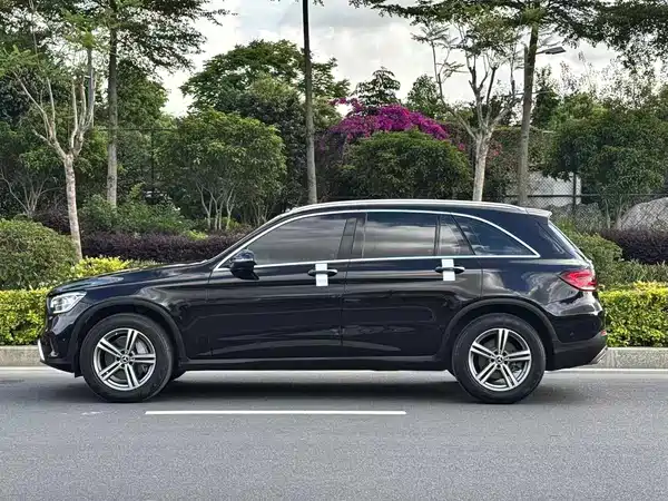 Mercedes-Benz GLC 2021