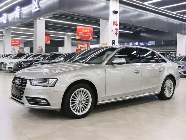Audi A4L 2016
