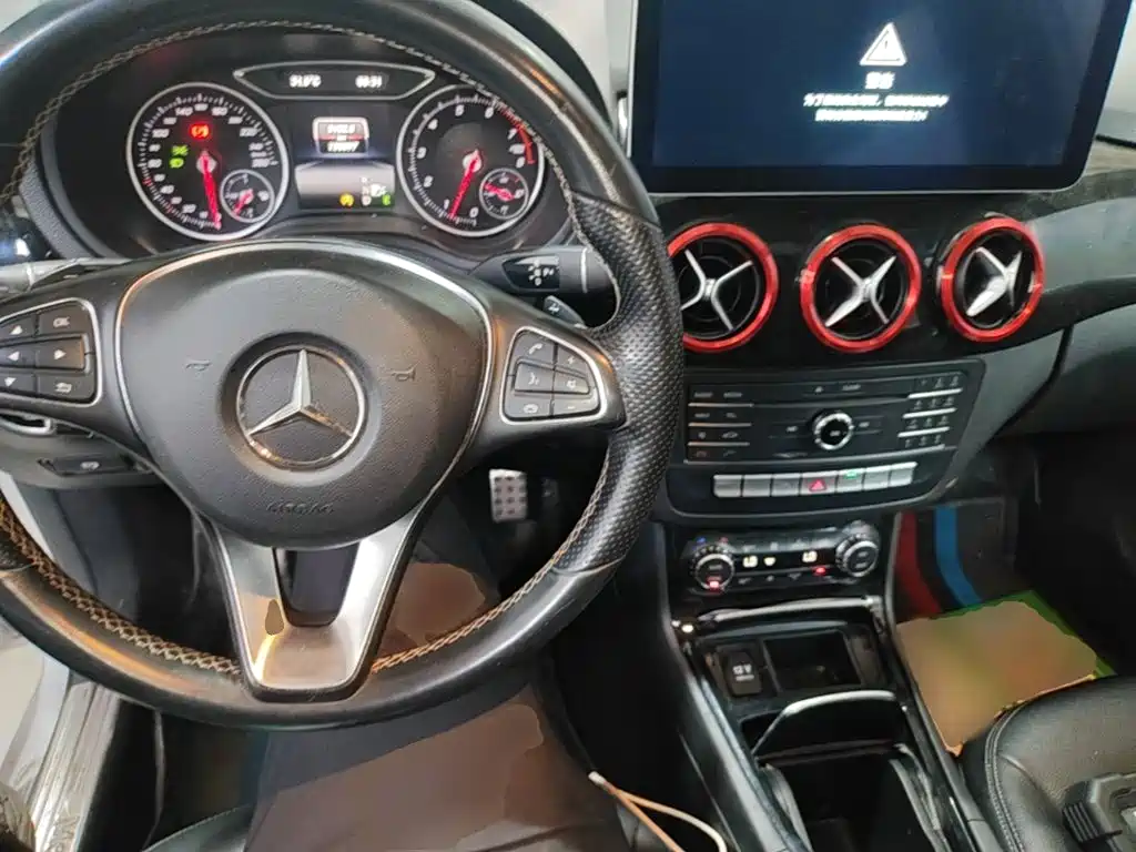 Mercedes-Benz B-Class 2015 — фото 10