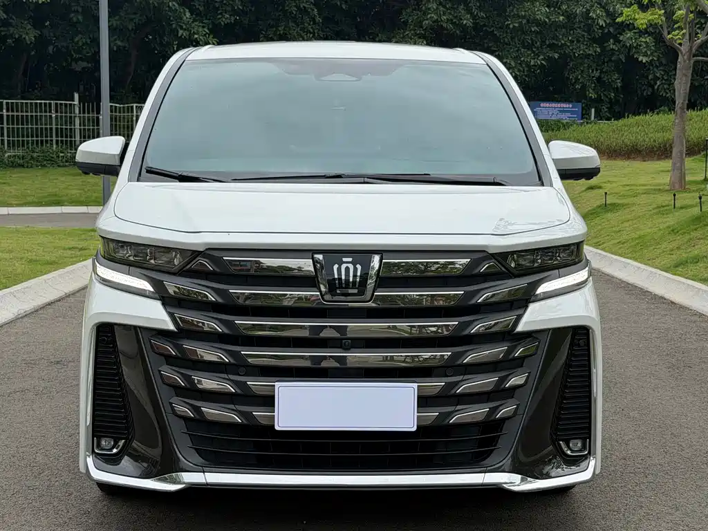Toyota Vellfire 2024 — фото 2