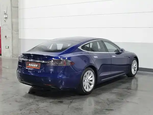 Tesla Model S 2017