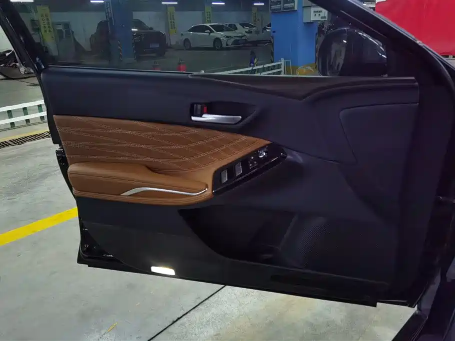 Toyota Avalon 2021
