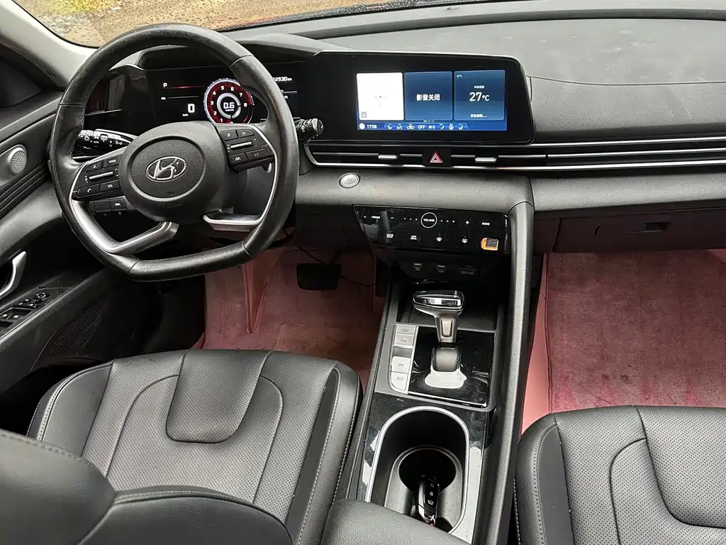 Hyundai Elantra 2021
