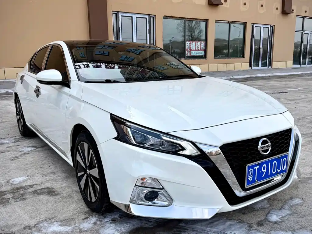 Nissan Teana 2022 — фото 3