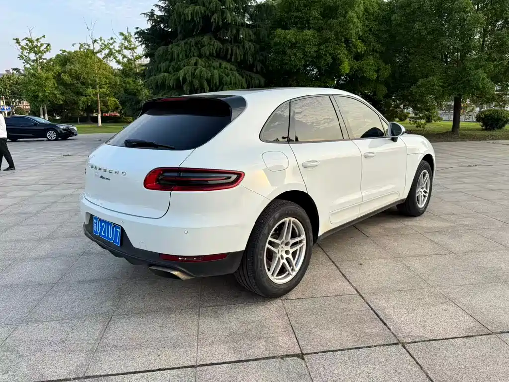 Porsche Macan 2017 — фото 7