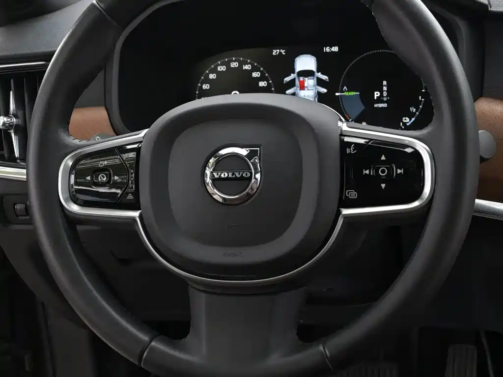 Volvo S90 Plug-In Hybrid 2021 — фото 12