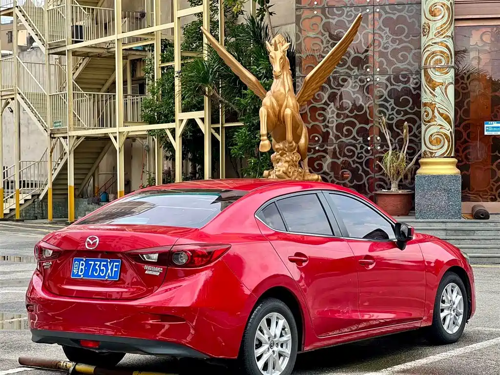 Mazda 3 Axela 2018 — фото 4