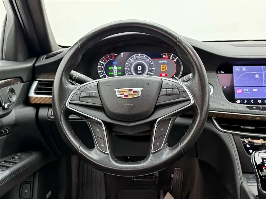 Cadillac CT6 2023 — фото 27