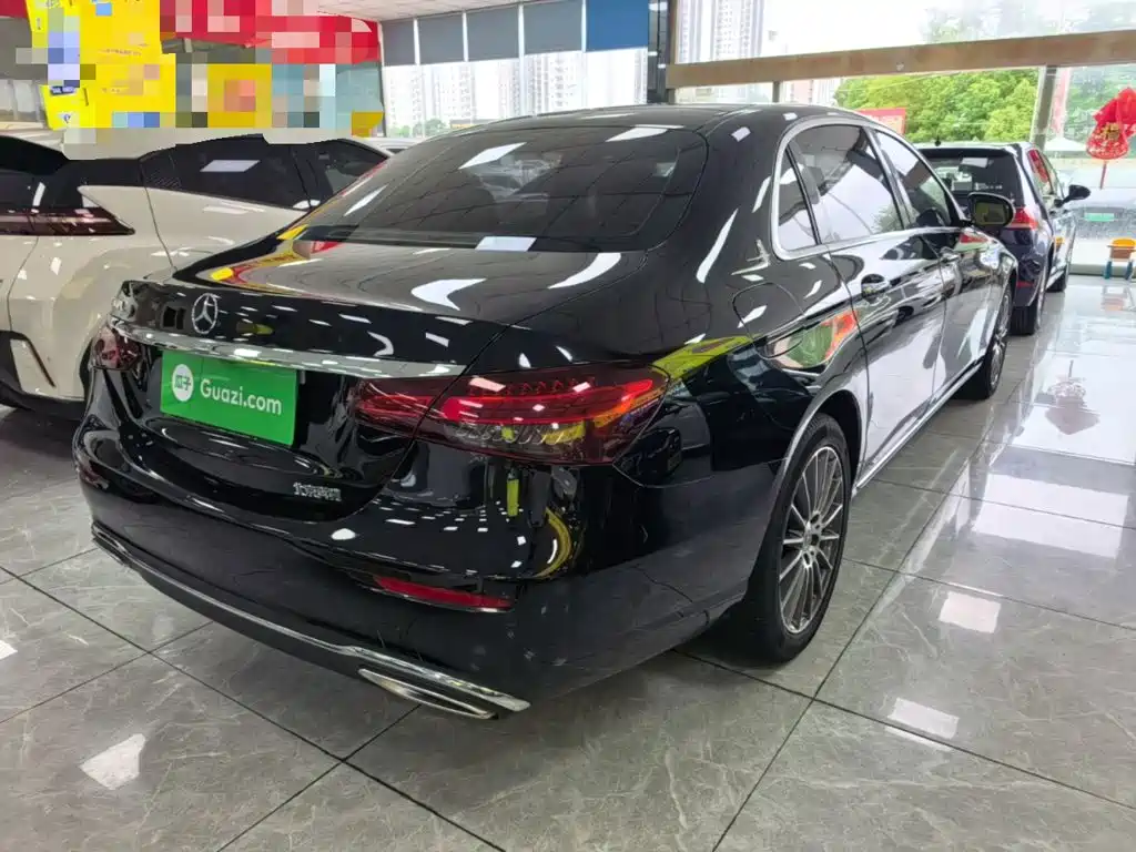 Mercedes-Benz E-Class 2022