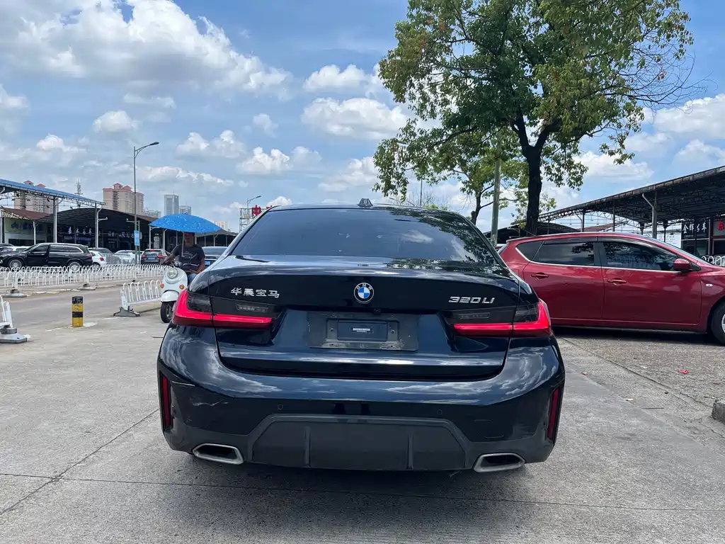 BMW 3 Series 2023
