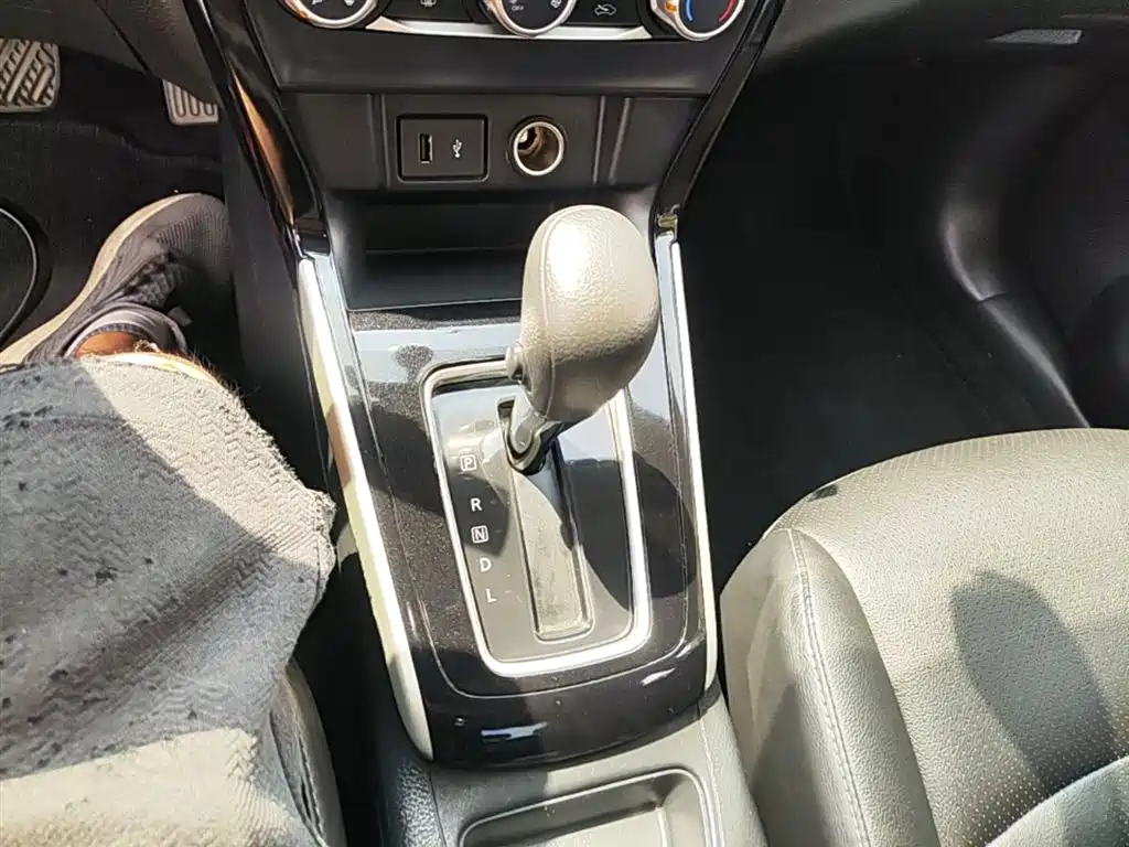 Nissan Sylphy 2020 — фото 14