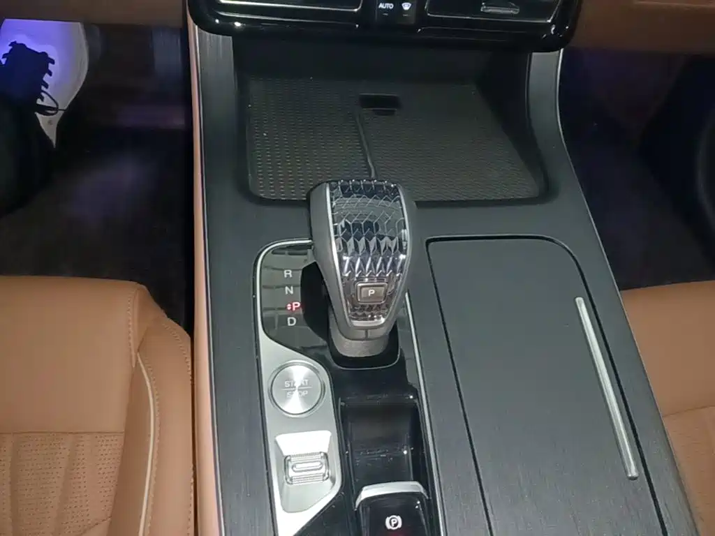 GAC Motor Trumpchi GS8 2025 — фото 14
