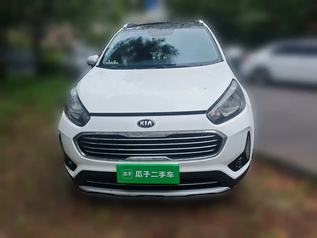 Kia KX3 2016 — фото 24