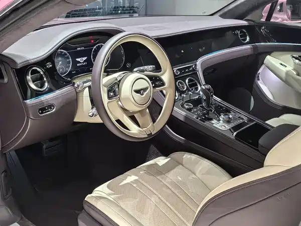 Bentley Continental 2021