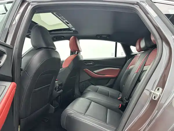 MG MG5 2022