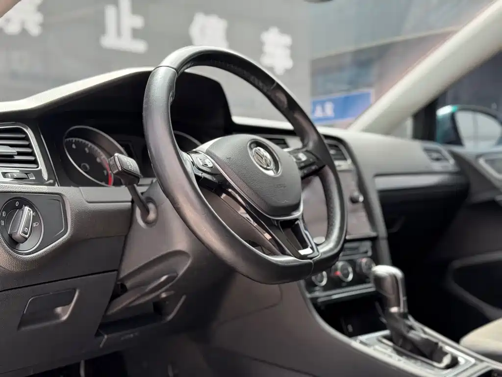Volkswagen Golf 2019