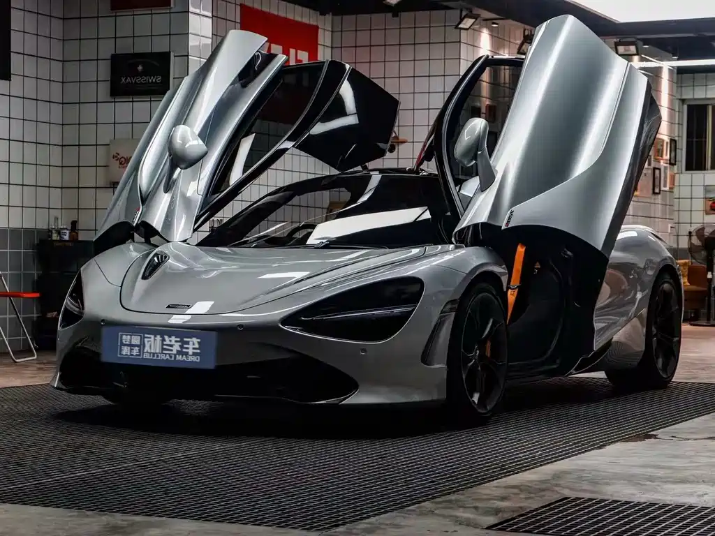 McLaren 720S 2020 — фото 1