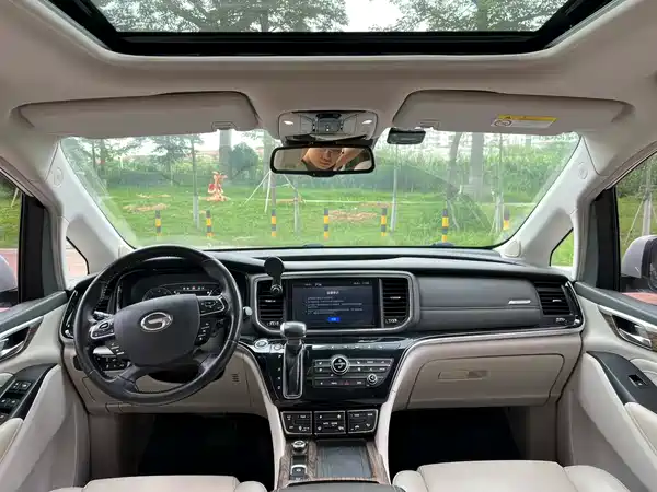 GAC Trumpchi M8 2018