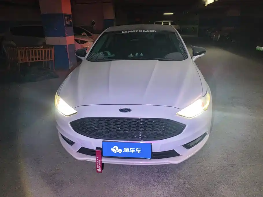 Ford Mondeo 2018 — фото 2
