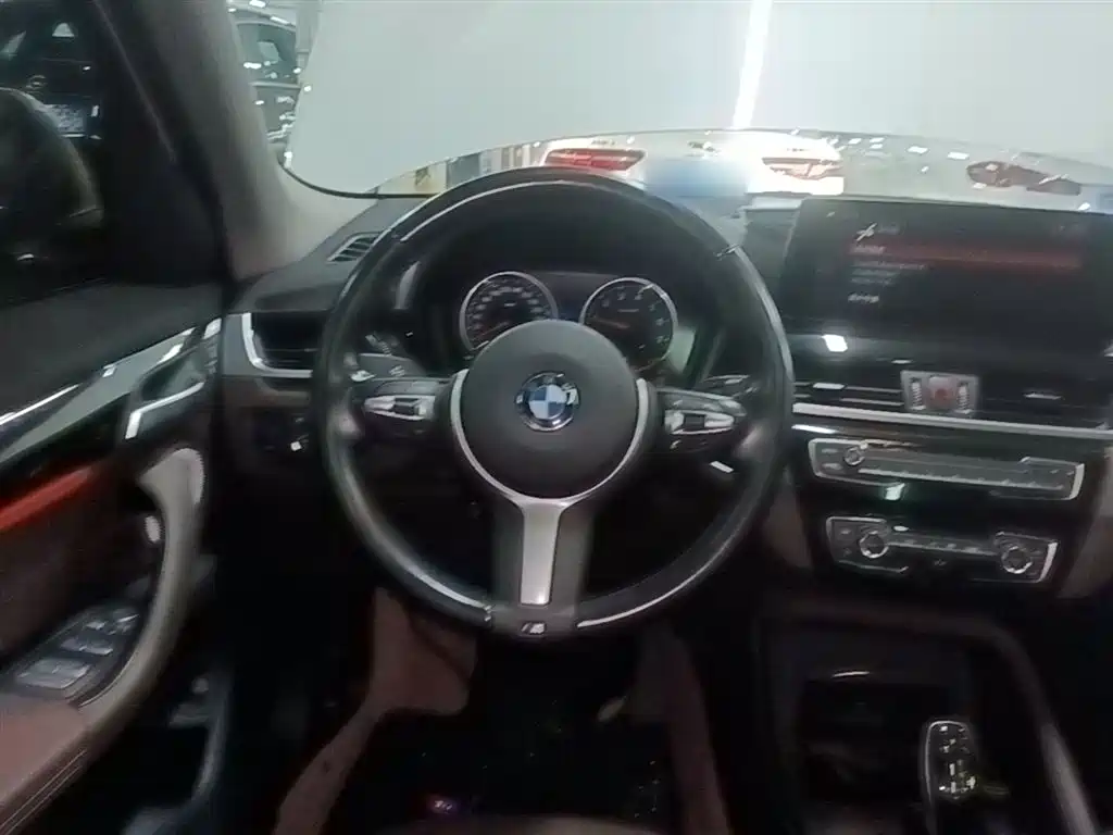 BMW X1 2021 — фото 11