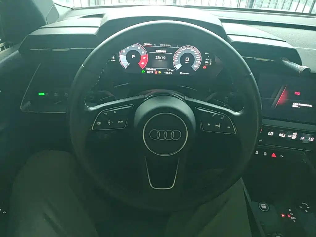 Audi A3 2021 — фото 11