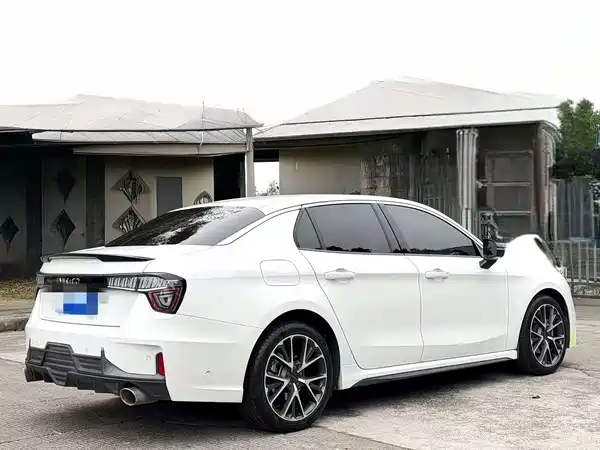 Lynk & Co 03 2019