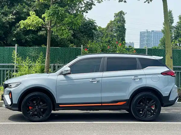 Geely Boyue 2022