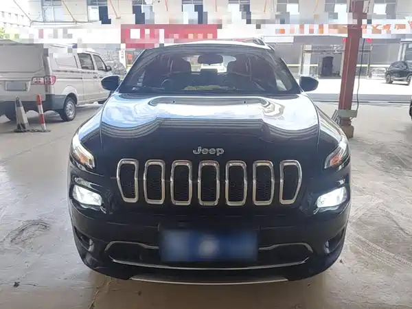 Jeep Cherokee 2016