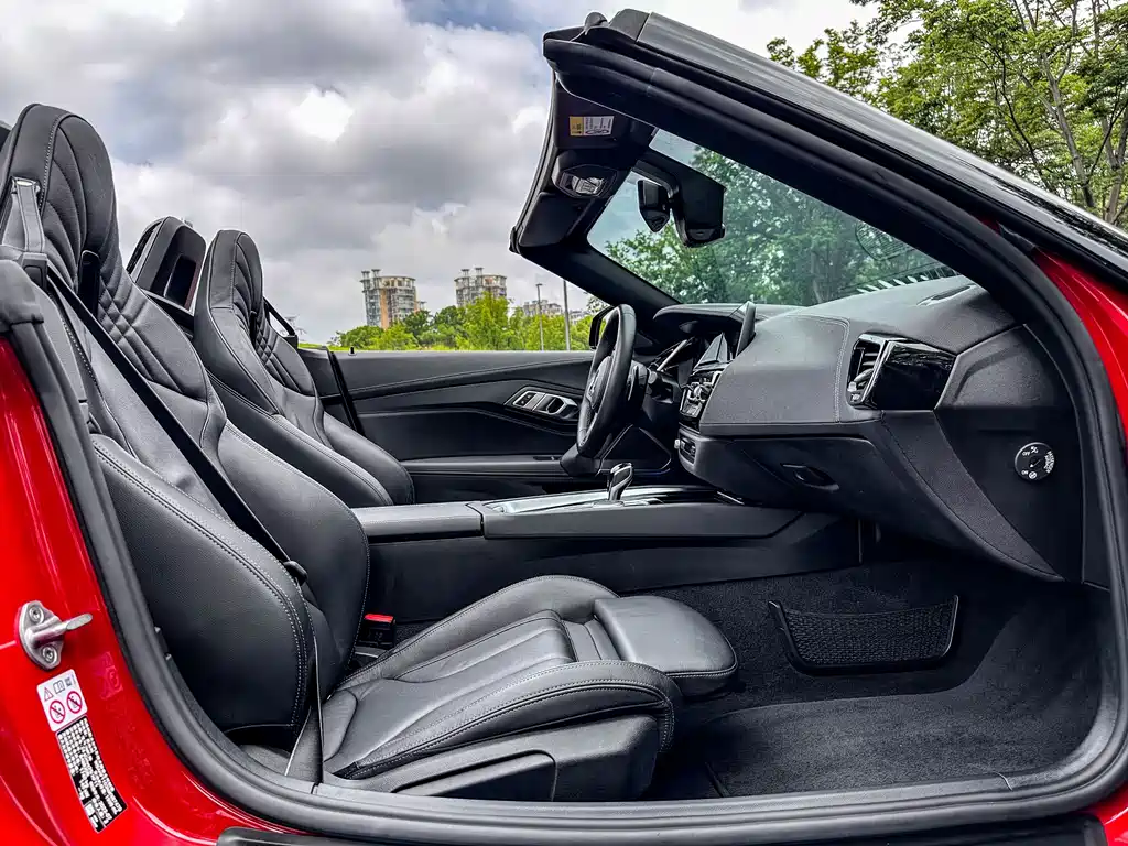 BMW Z4 2023 — фото 15