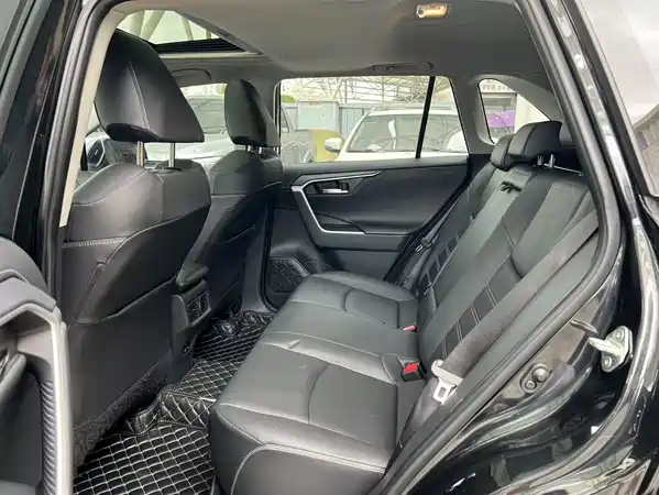 Toyota RAV4 2021