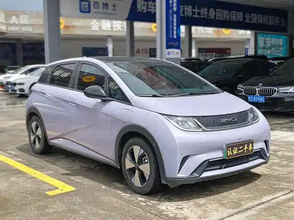 BYD Dolphin 2023