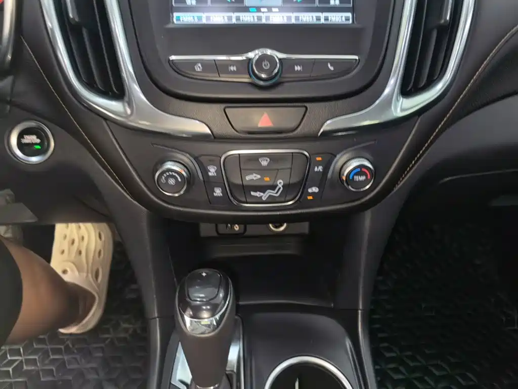 Chevrolet Equinox 2019 — фото 13