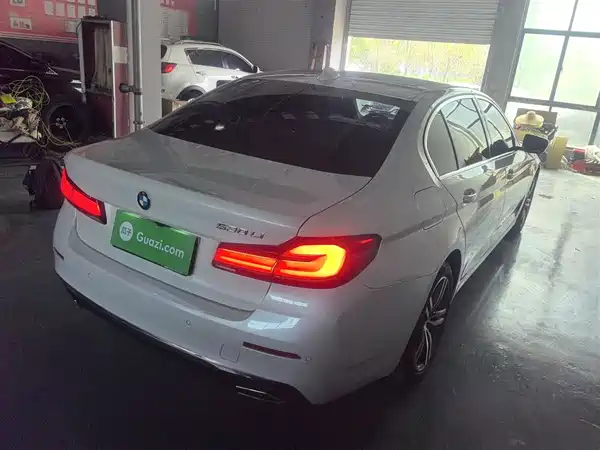 BMW 5 Series 2022