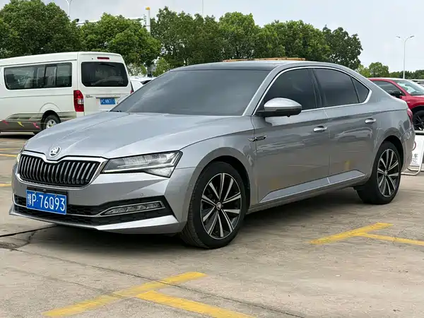 Skoda Superb 2023
