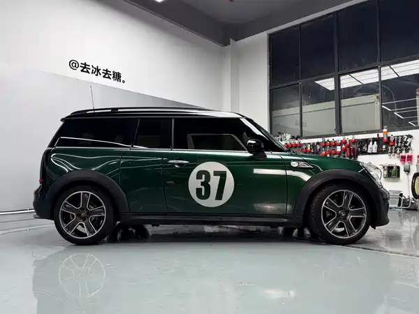 MINI Clubman 2013
